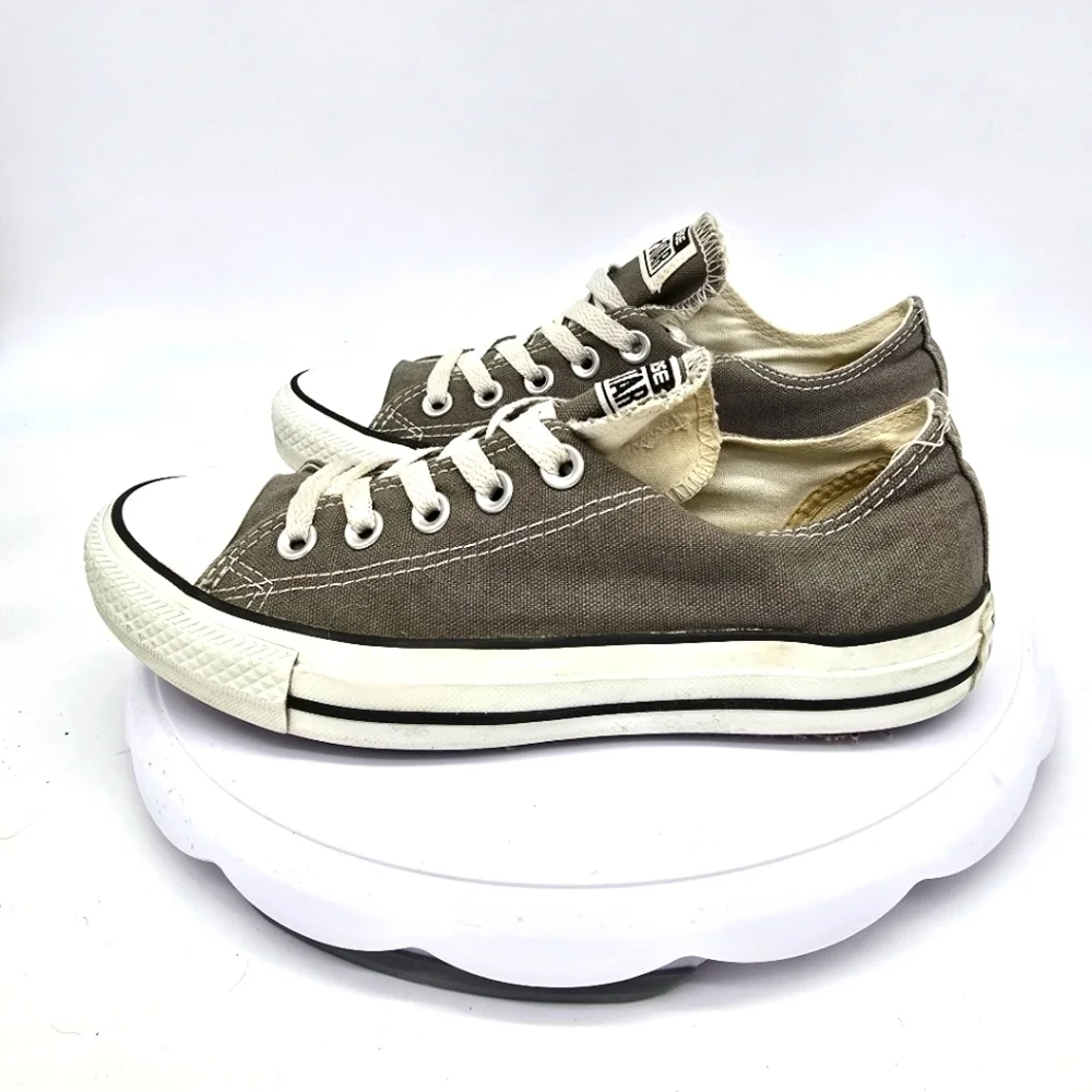 Converse Shoes Women's 7 Chuck Taylor All Star Low Sneakers Gray Canvas